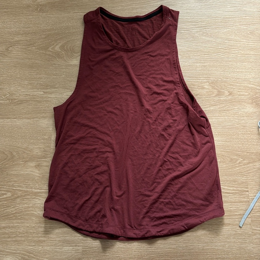 Lululemon tank